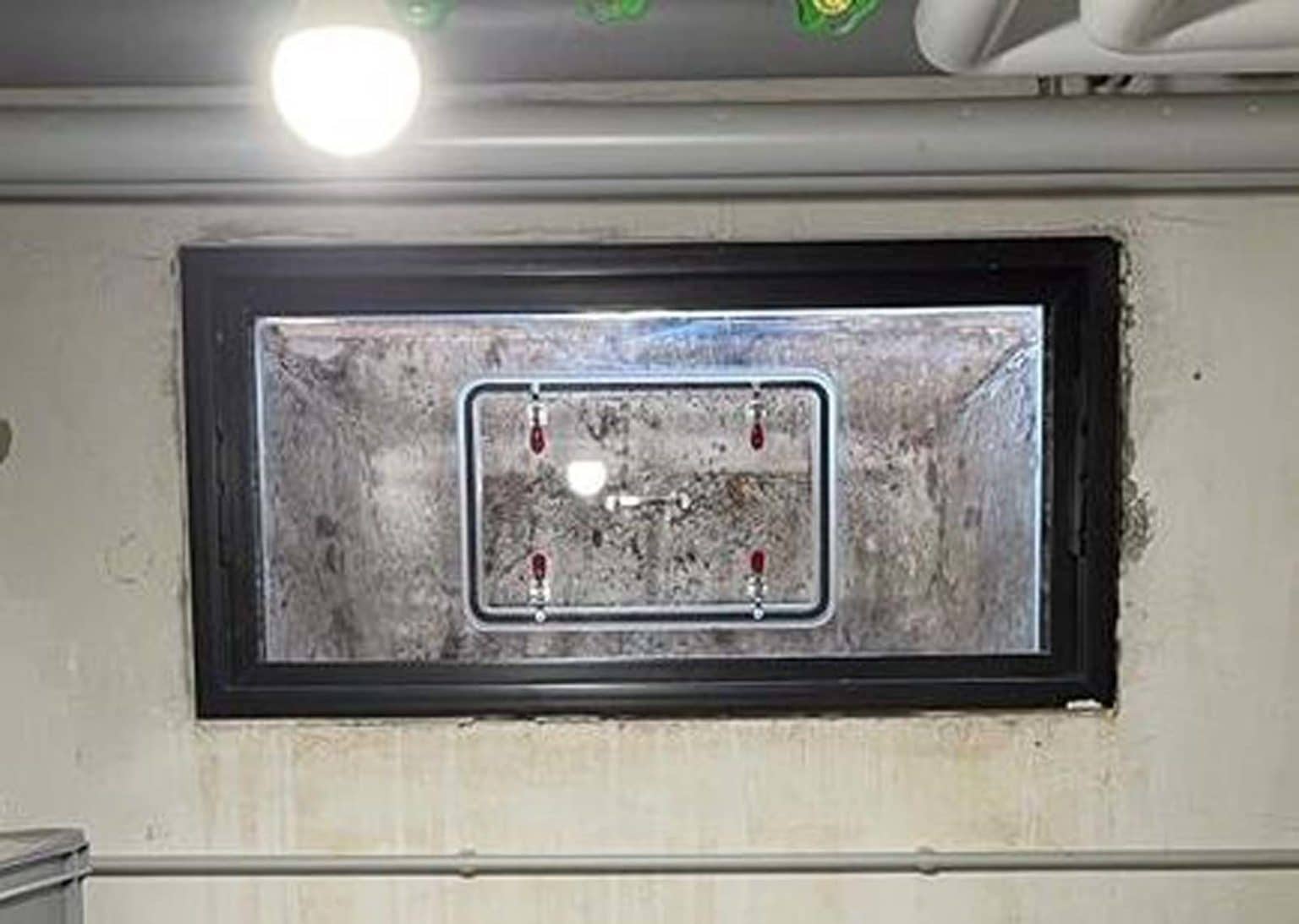 Kellerfenster wasserdicht bekommen So funktioniert es! Kellerfenster wasserdicht bekommen So funktioniert es!